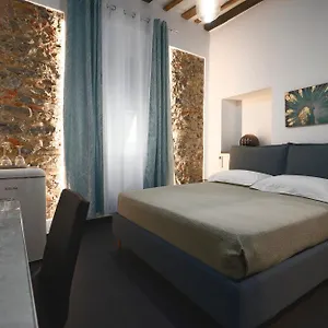 new-moon-del-prione.hotelitalianriviera.com/