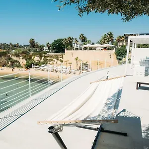 https://villa-buona-onda.sicilyhotelsitaly.net